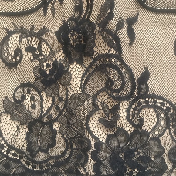 Abercrombie &Fitch - Women’s Black Lace Skirt - 0 - Picture 3 of 4